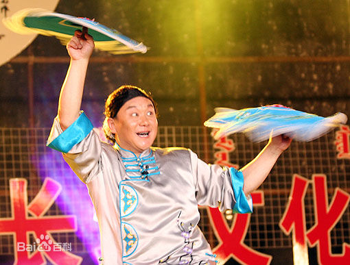 武利平舞台上的图片图册