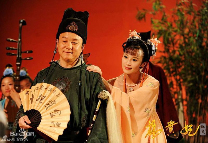 武利平舞台上的图片图册