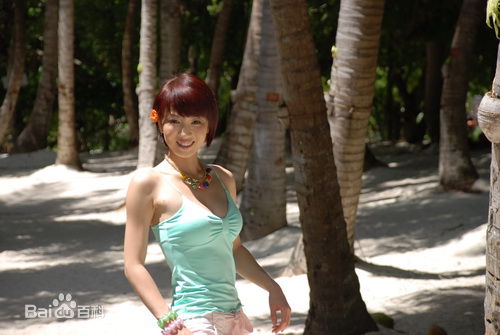 徐菁遥在马尔代夫图片图集