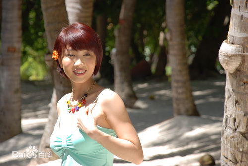 徐菁遥在马尔代夫图片图集