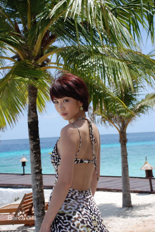 徐菁遥在马尔代夫图片图集