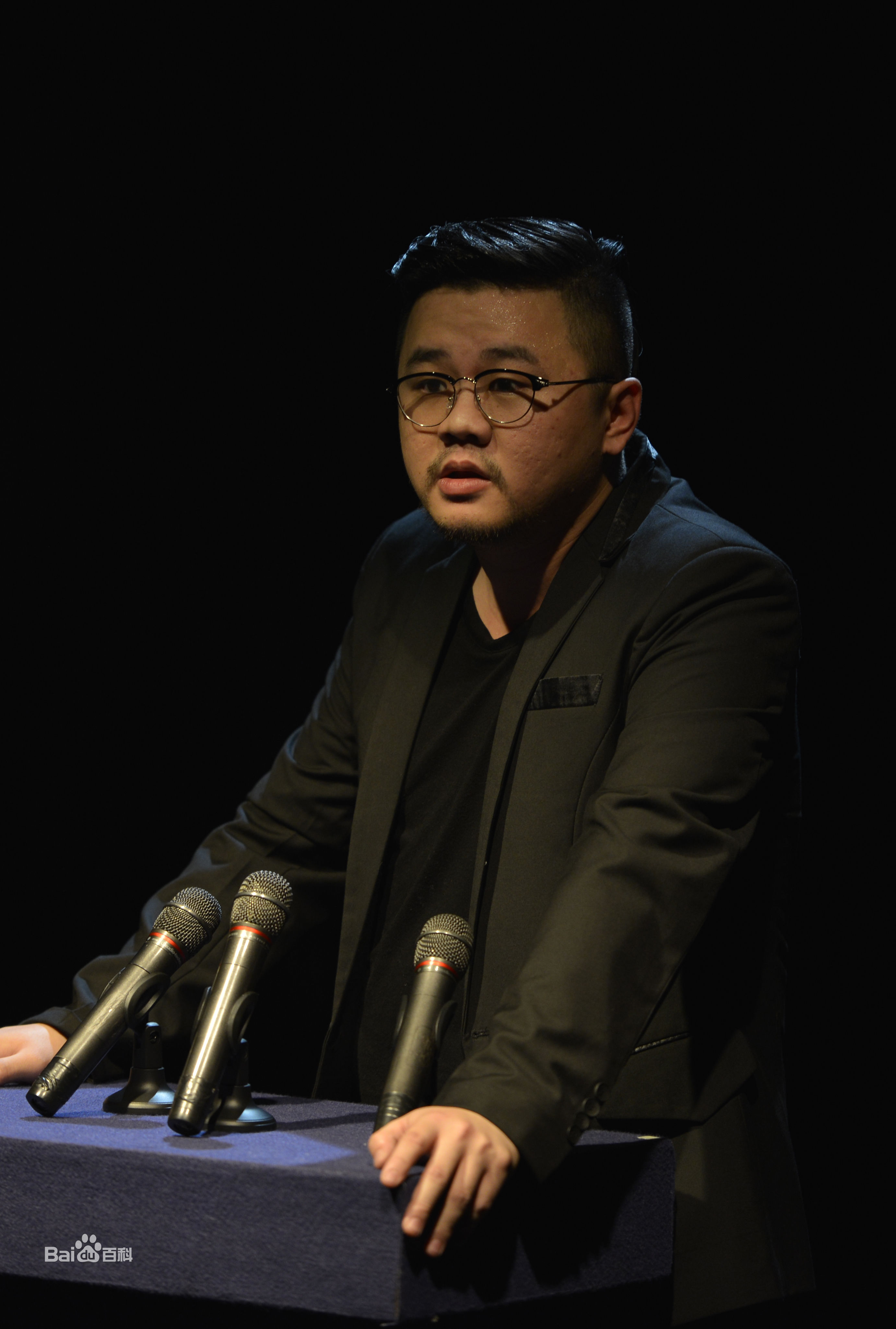 王戈《你好，疯子》《东北往事》最新剧照