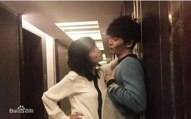 最全鲍莉在《出发吧爱情》图集中的相册