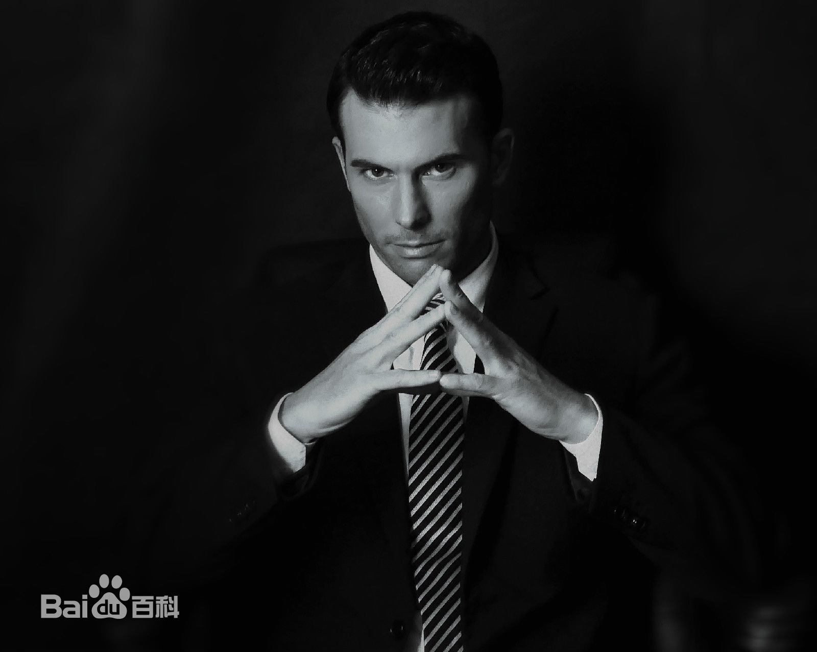 罗伟(Robert Gilabert Cuenca)最全人物相册