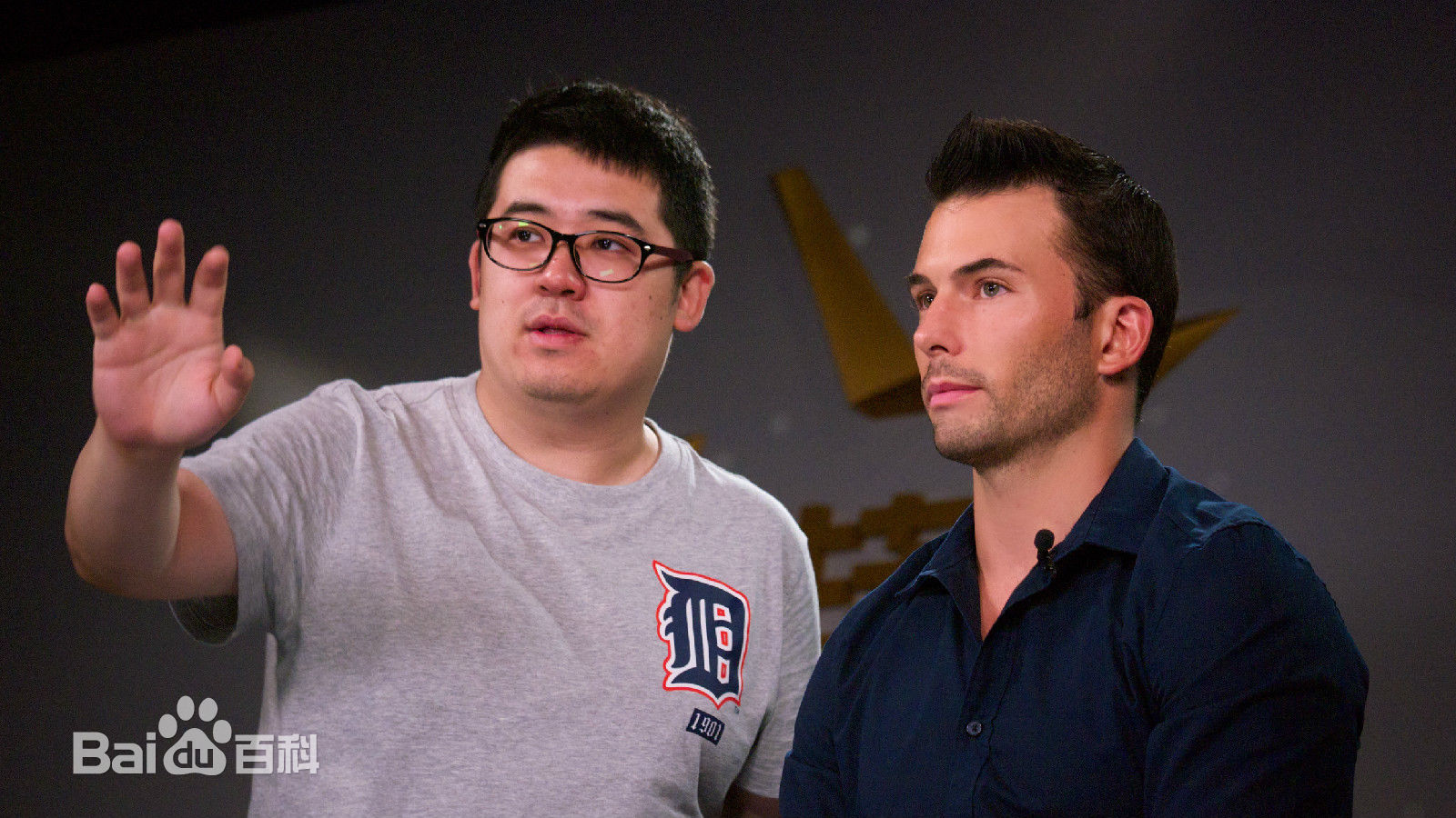 罗伟(Robert Gilabert Cuenca)参加CCTV星推荐前后照片