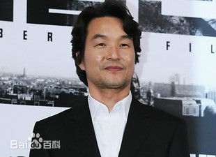 韩石圭()出席活动前后照片