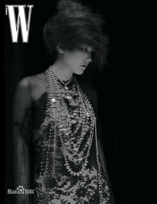 最新朴真熙()精彩图册