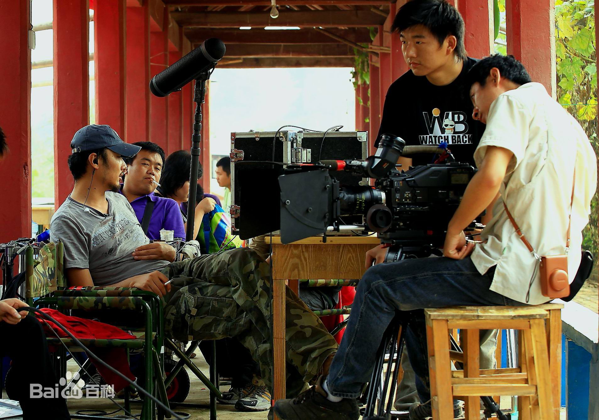 路云飞导演工作照性感图片图集