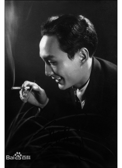 最新郑君里性感图片