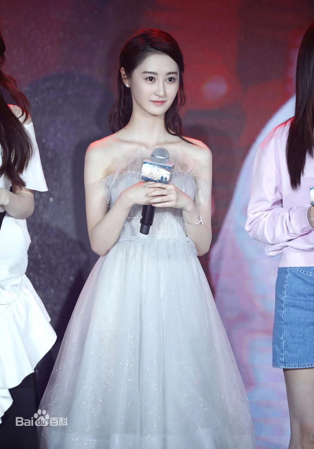 马泽涵艳势番之新青年壁纸壁纸