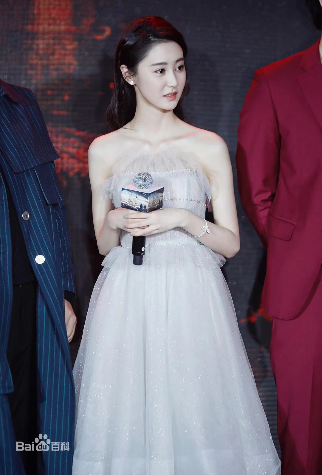 马泽涵艳势番之新青年壁纸壁纸