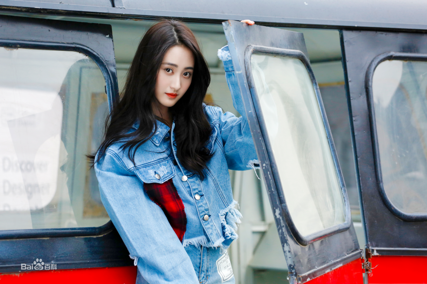 马泽涵最新欧式街拍图集