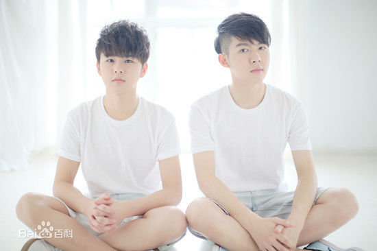 最全朱元冰(Ryan)在单曲《彩虹物语》中的相册