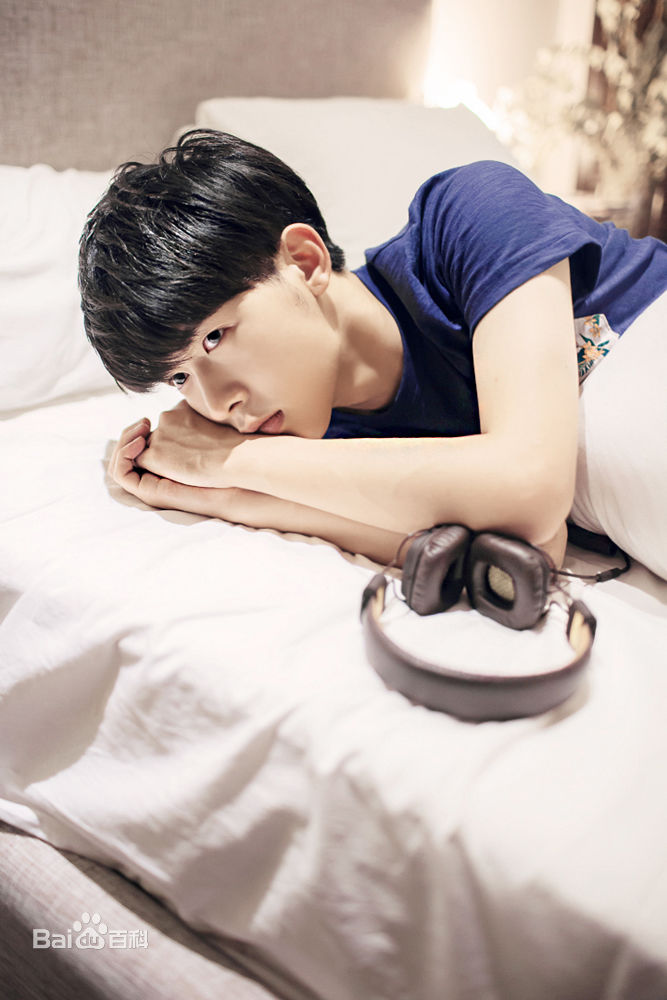 最新朱元冰(Ryan)性感图片