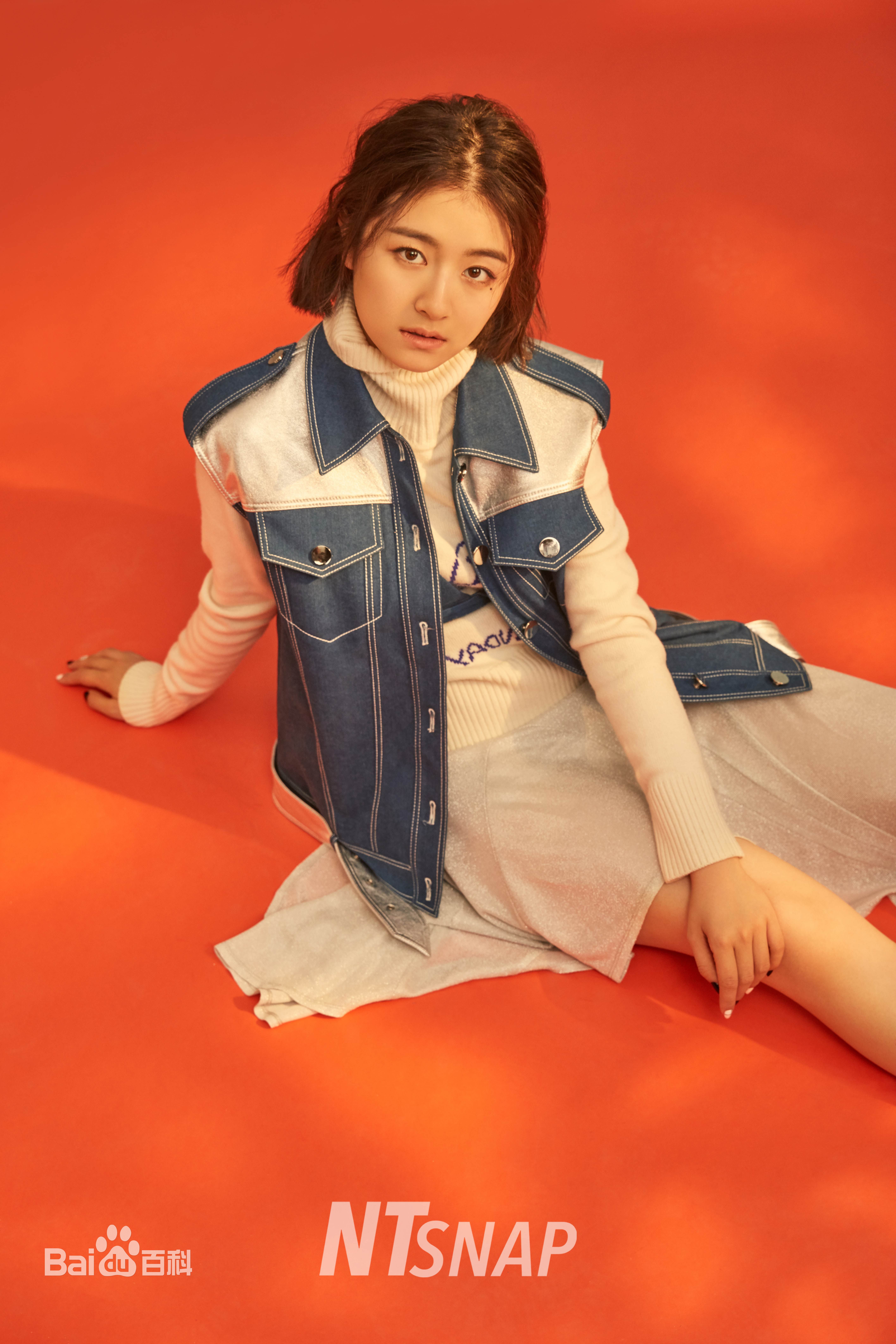 李兰迪在《NTsnap》时尚大片中的