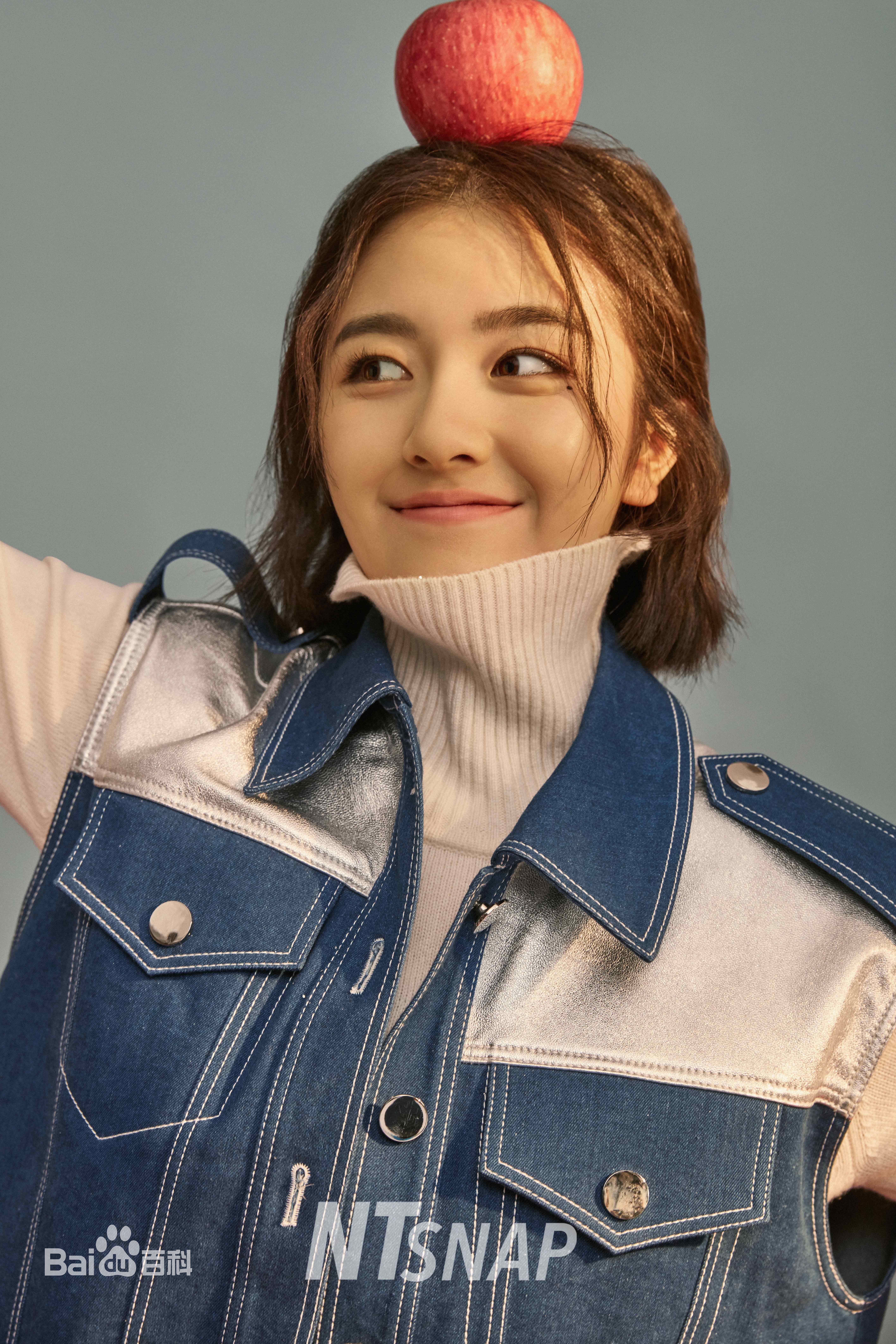 李兰迪在《NTsnap》时尚大片中的