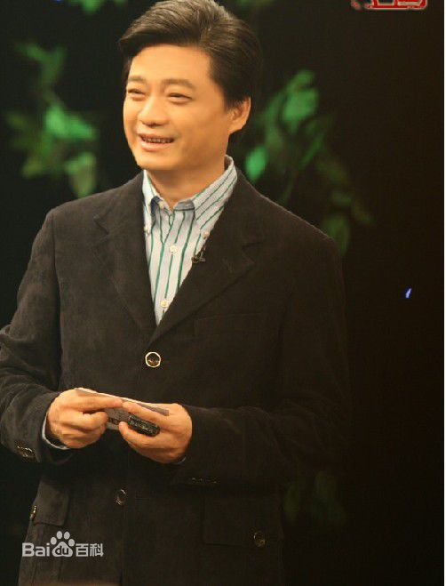 精选崔永元(Cui Yongyuan)在主持《小崔说事》节目中的图册