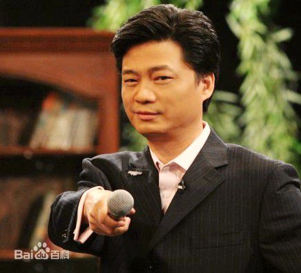 精选崔永元(Cui Yongyuan)在主持《小崔说事》节目中的图册