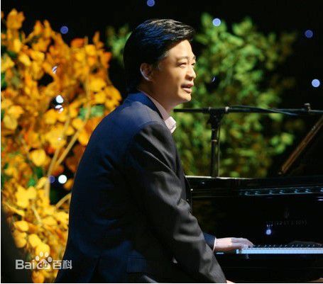 精选崔永元(Cui Yongyuan)在主持《小崔说事》节目中的图册