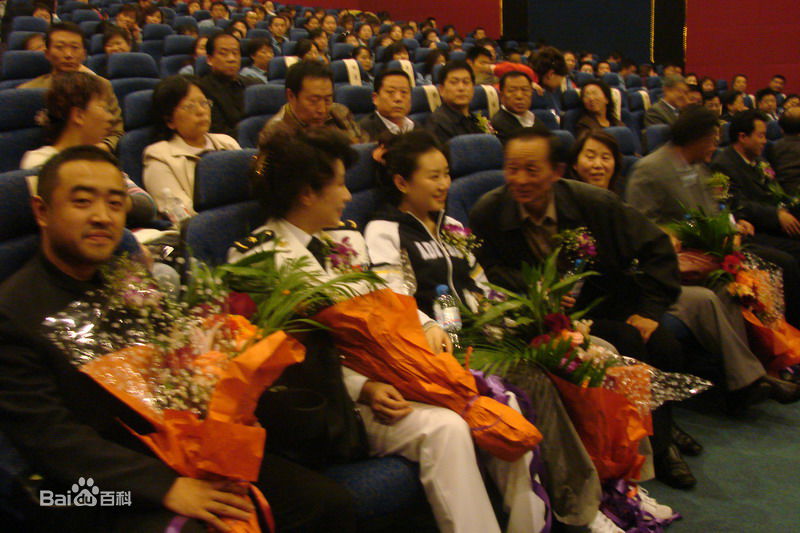 张汇仓(Chris)最新生活及照图集