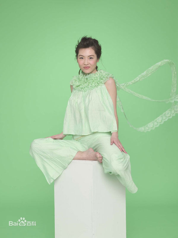 王媞(Katy)青色系活力图片图册