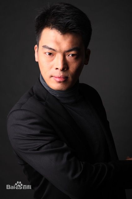 韩会亮(Daniel)先生主持资料照片前后照片