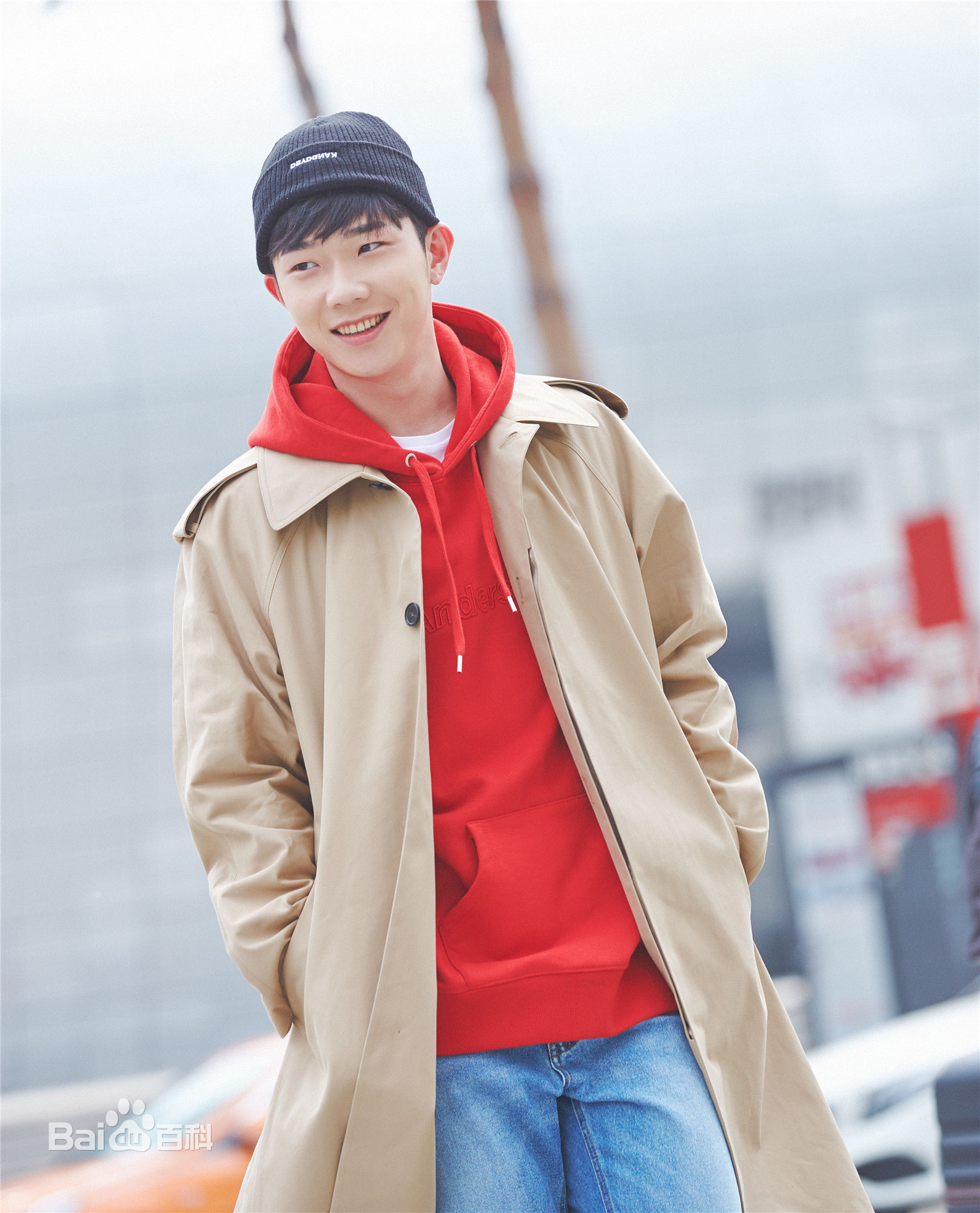 张亦驰街拍素颜照相册