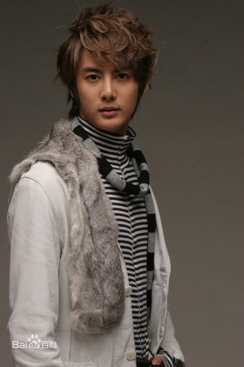 金亨俊(Kim Hyung Jun、)