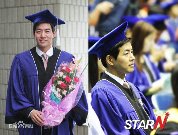 李尚允()图册图册