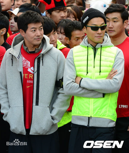 李尚允()-社会活动图册前后照片