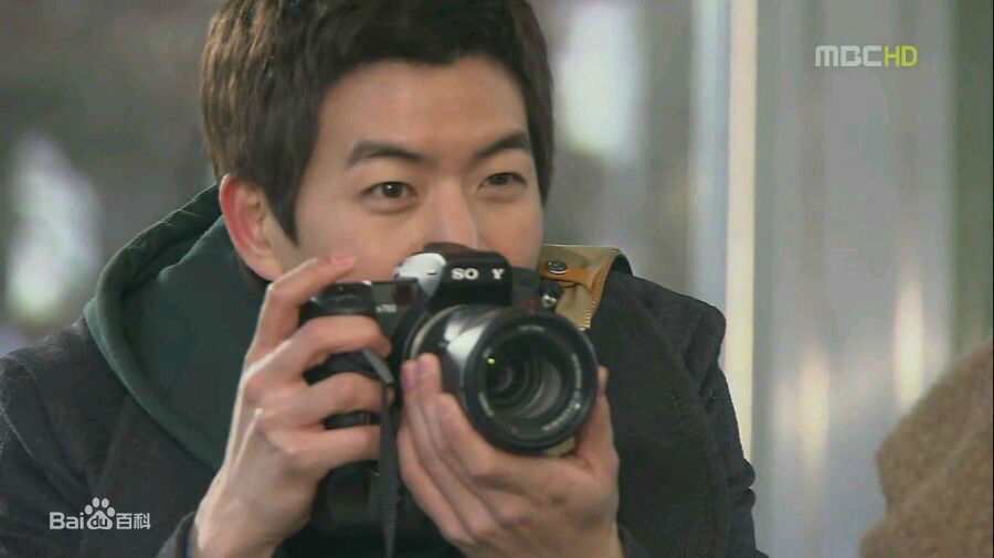 李尚允()在-《爱你别哭》中的