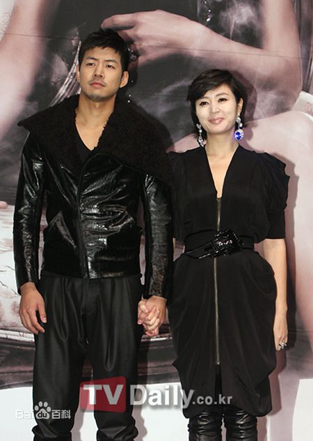 精选李尚允()在-《快乐我家》中的图册