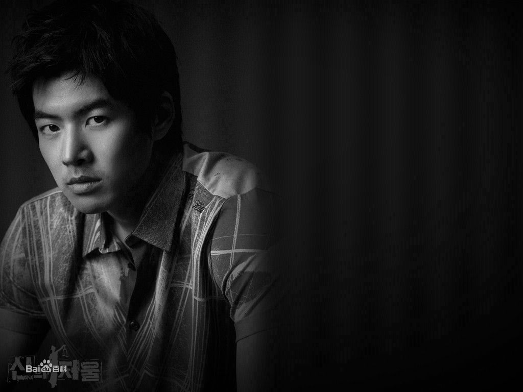 最全李尚允()在-《神的天平》中的相册