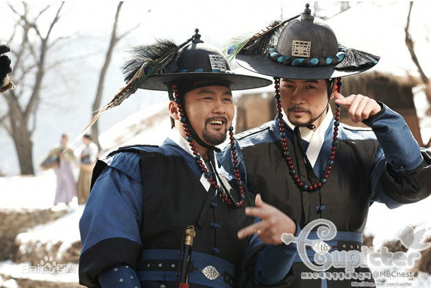 高清李尚允()在-《伙伴》中的图集