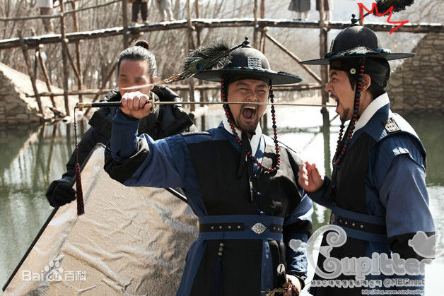 高清李尚允()在-《伙伴》中的图集