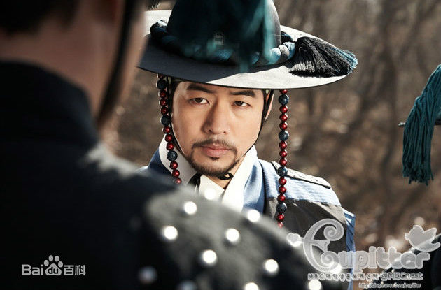 高清李尚允()在-《伙伴》中的图集