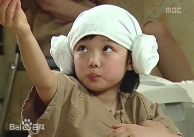 金裕贞(Kim You Jung、キムユジョン)萌萌的小时候图册