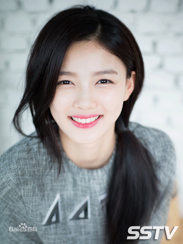 金裕贞(Kim You Jung、キムユジョン)采访图集素颜照相册