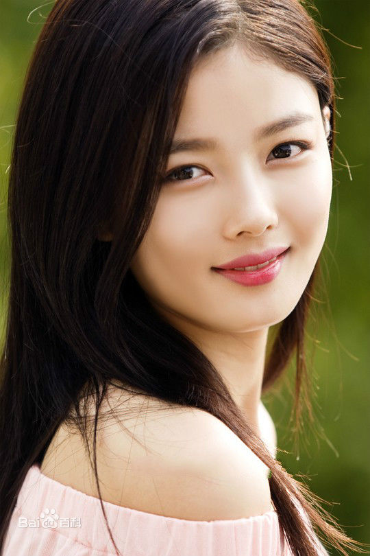 金裕贞(Kim You Jung、キムユジョン)采访图集素颜照相册