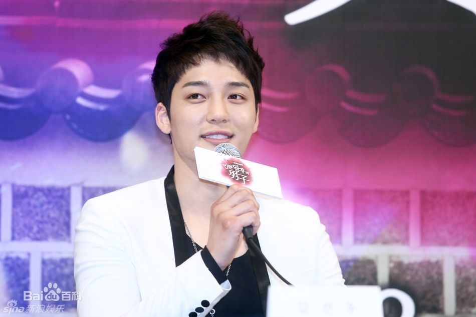 金镇佑()精彩图册