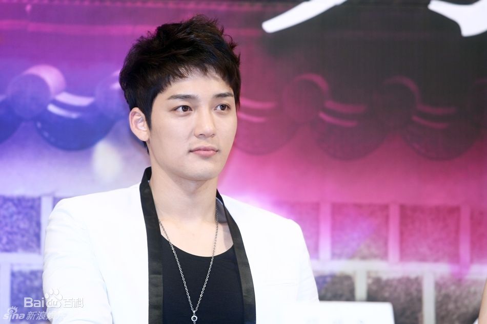 金镇佑()精彩图册