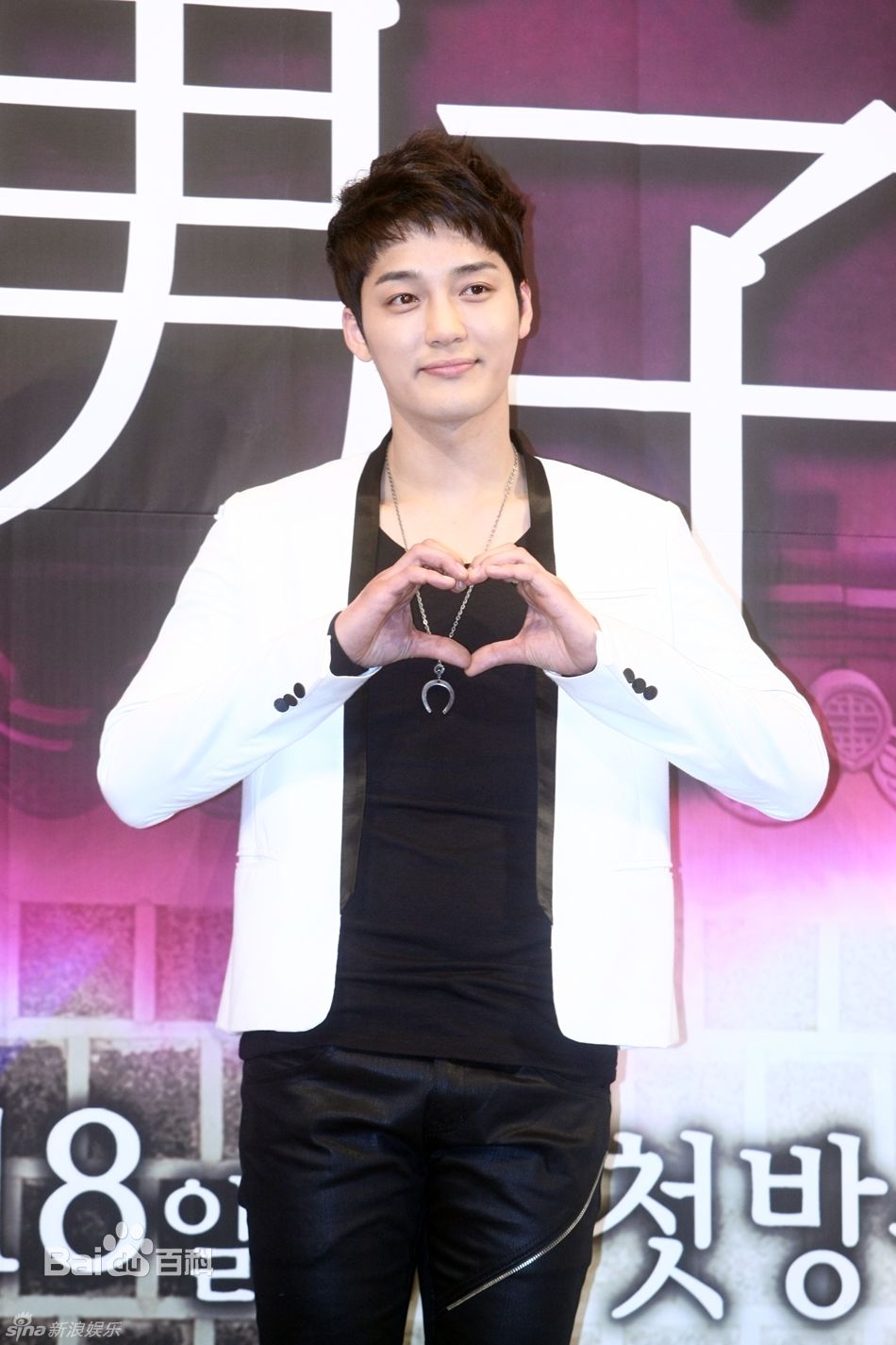 金镇佑()精彩图册