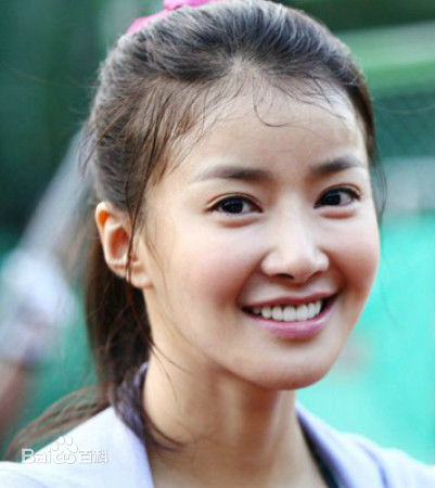 李诗英(Lee Si Young)活动、生活、后台照性感图片图集