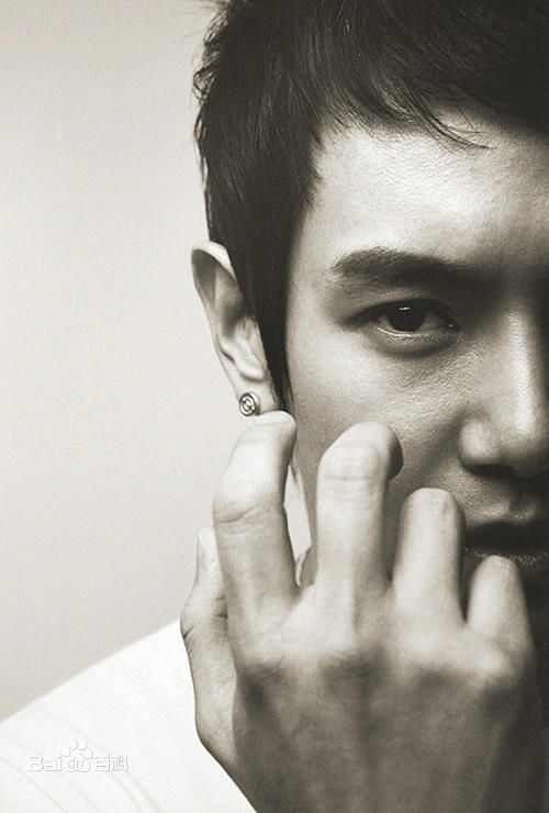 黄伦硕()(Hwang Yoon Suk)黄伦硕壁纸壁纸