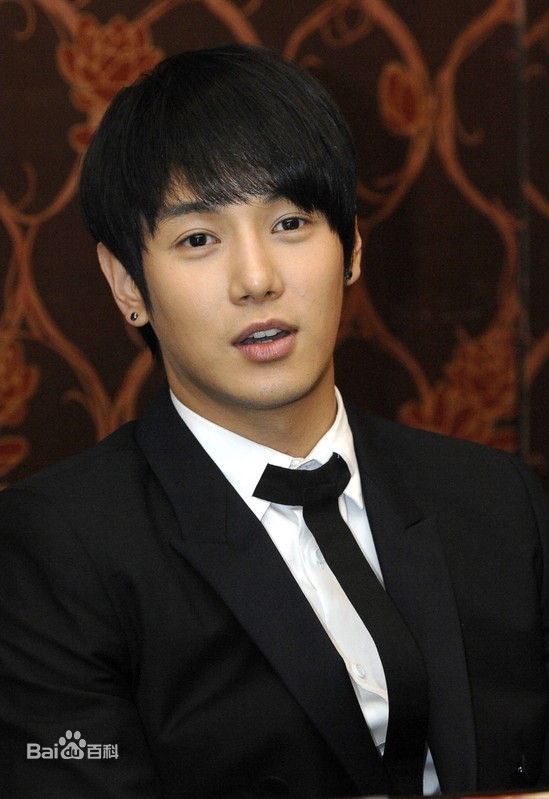 黄伦硕()(Hwang Yoon Suk)黄伦硕壁纸壁纸