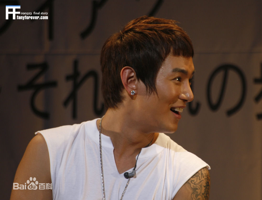 黄伦硕()(Hwang Yoon Suk)黄伦硕演出照壁纸壁纸