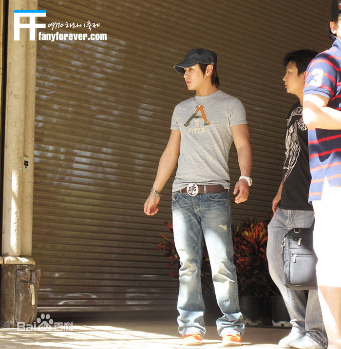 黄伦硕()(Hwang Yoon Suk)黄伦硕艺术照性感图片壁纸