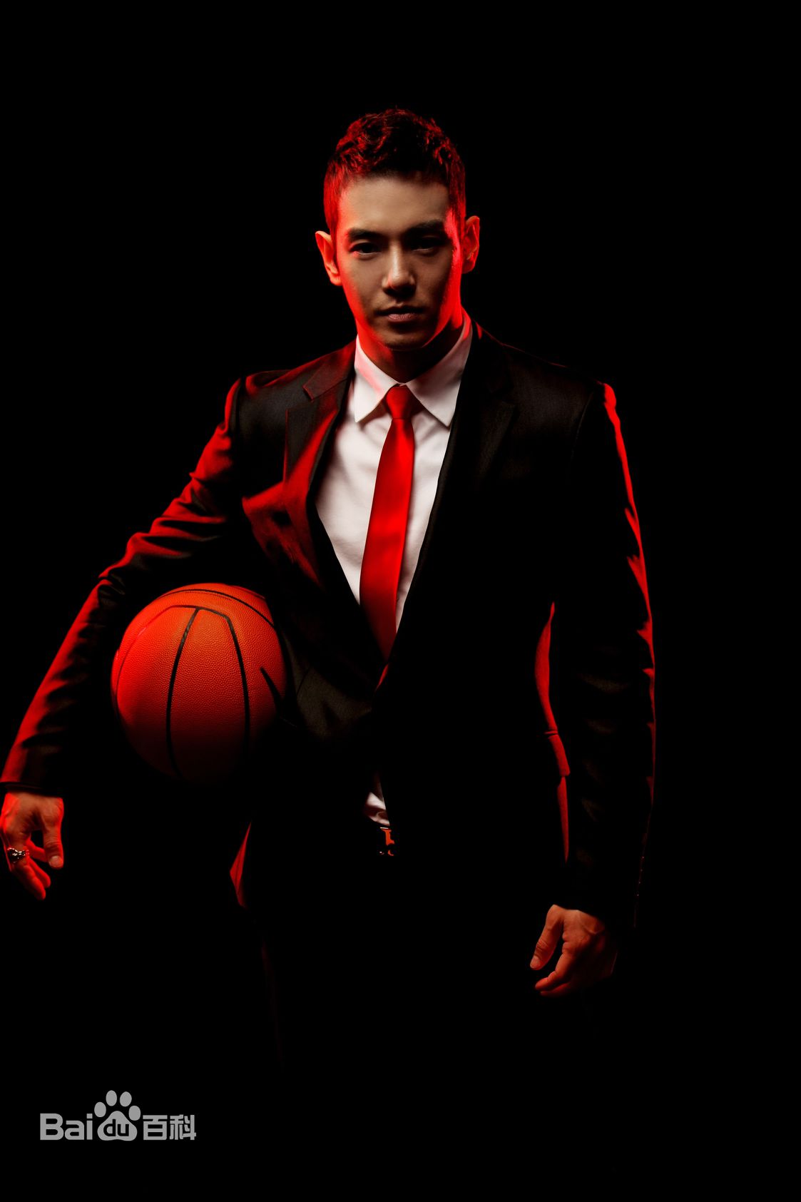 黄伦硕()(Hwang Yoon Suk)黄伦硕艺术照性感图片壁纸