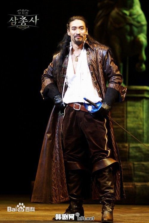 申成宇(Shin Sung Woo/)音乐剧性感图片图集