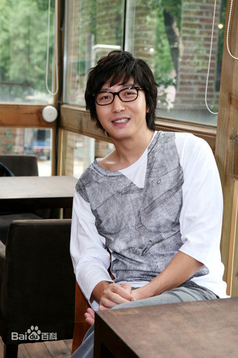 高清卓在勋()图片